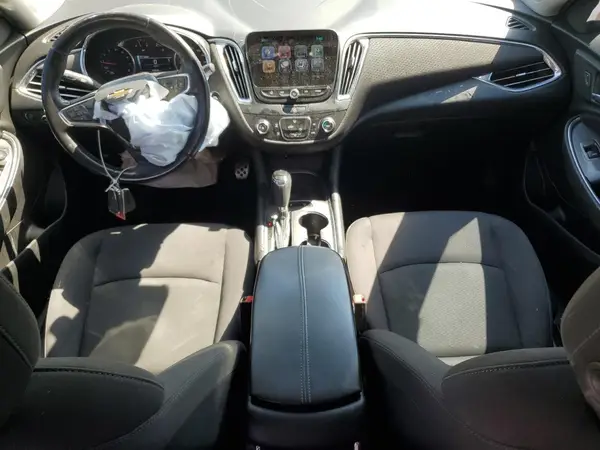 1G1ZE5ST2HF155261 2017 CHEVROLET MALIBU - Image 8