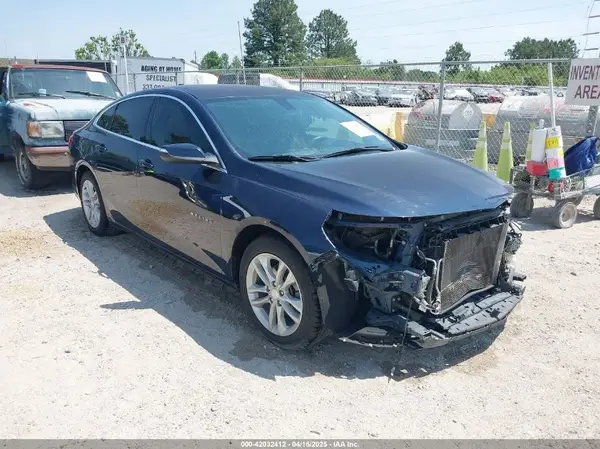 1G1ZE5ST2HF193038 2017 CHEVROLET MALIBU - Image 1