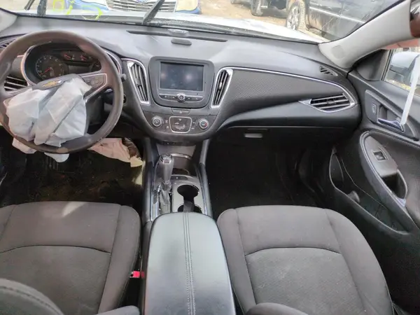 1G1ZE5ST2HF200084 2017 CHEVROLET MALIBU - Image 8