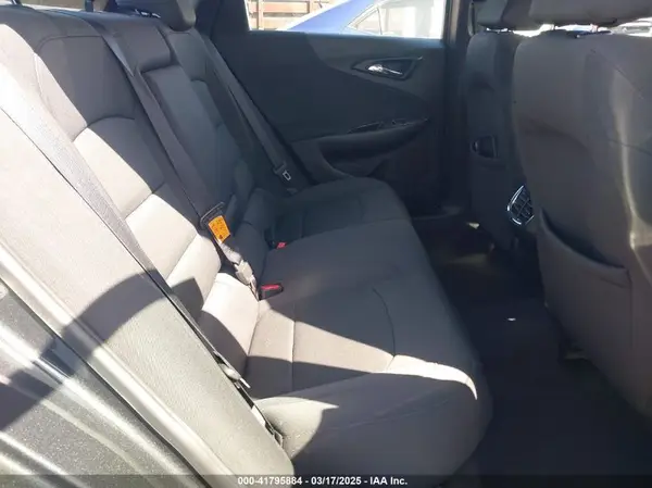 1G1ZE5ST2HF201168 2017 CHEVROLET MALIBU - Image 8
