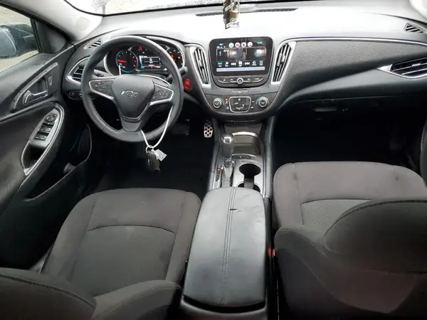 1G1ZE5ST2HF211005 2017 CHEVROLET MALIBU - Image 8