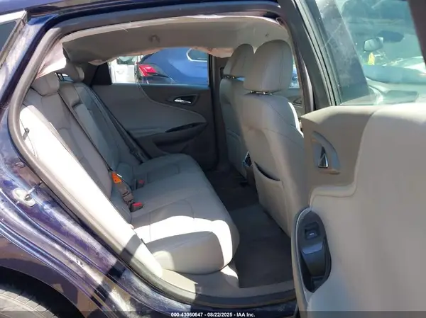 1G1ZE5ST2HF211490 2017 CHEVROLET MALIBU - Image 8