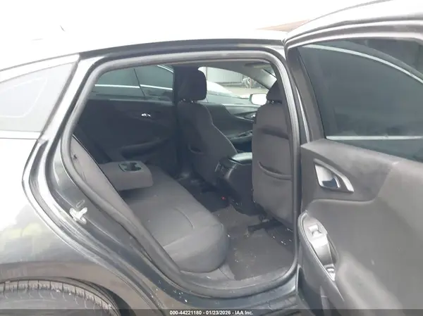 1G1ZE5ST2HF213529 2017 CHEVROLET MALIBU - Image 8