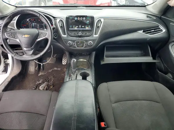 1G1ZE5ST2HF215197 2017 CHEVROLET MALIBU - Image 8