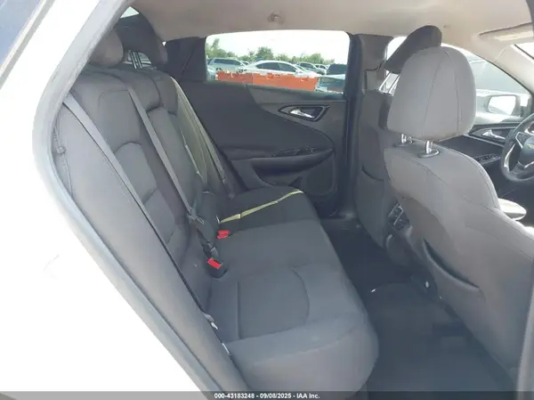 1G1ZE5ST2HF226121 2017 CHEVROLET MALIBU - Image 8