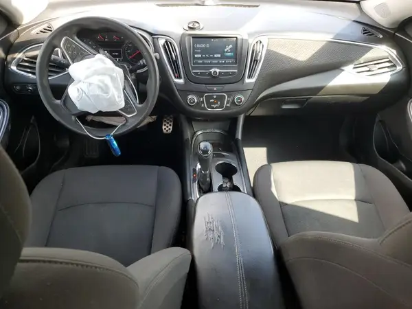 1G1ZE5ST2HF226782 2017 CHEVROLET MALIBU - Image 8