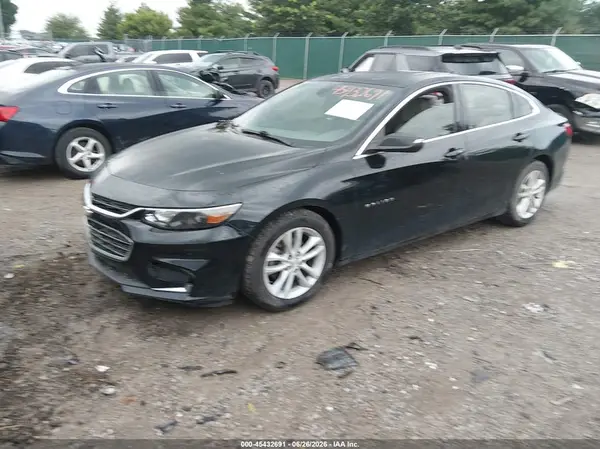 1G1ZE5ST2HF227107 2017 CHEVROLET MALIBU - Image 2
