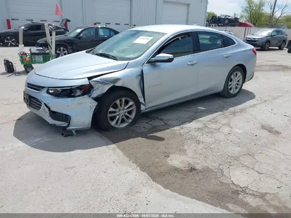 1G1ZE5ST2HF232243 2017 CHEVROLET MALIBU - Image 2