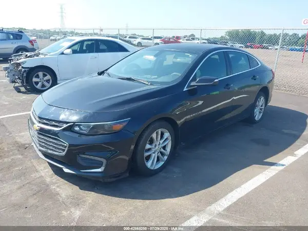 1G1ZE5ST2HF232601 2017 CHEVROLET MALIBU - Image 2