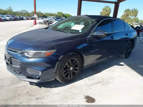 1G1ZE5ST2HF237619 2017 CHEVROLET MALIBU - Image 2