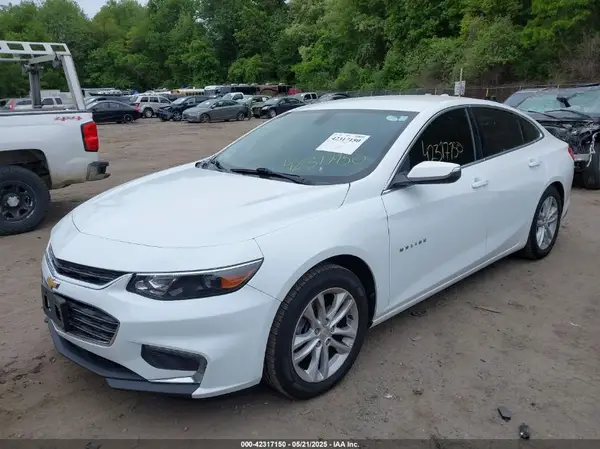 1G1ZE5ST2HF240228 2017 CHEVROLET MALIBU - Image 2