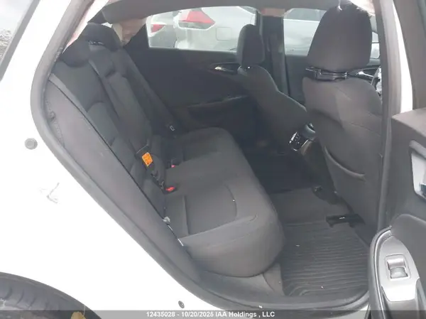 1G1ZE5ST2HF240925 2017 CHEVROLET MALIBU - Image 8