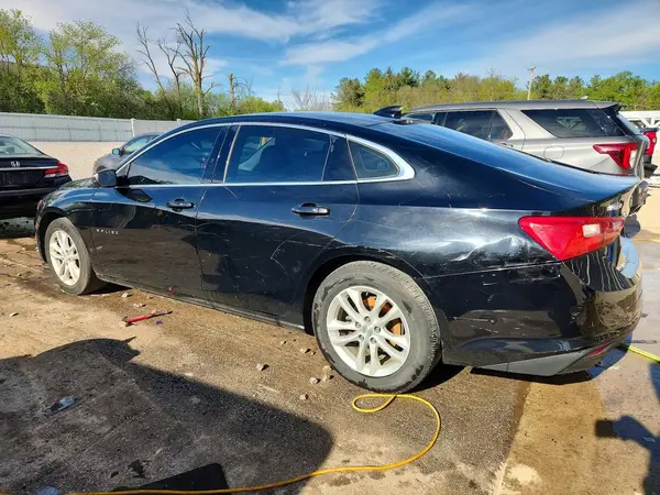 1G1ZE5ST2HF248748 2017 CHEVROLET MALIBU - Image 2