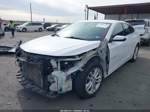 1G1ZE5ST2HF251584 2017 CHEVROLET MALIBU - Image 2