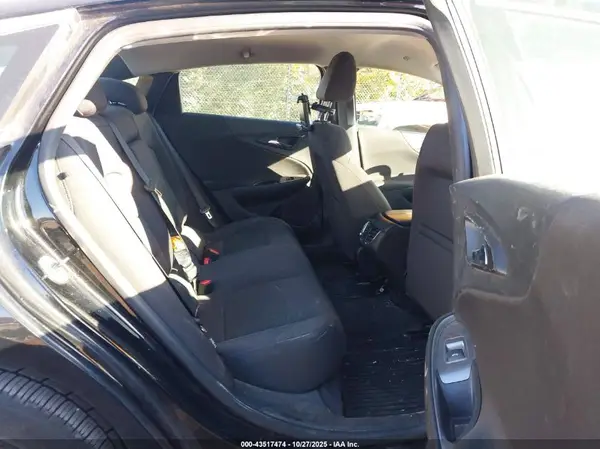 1G1ZE5ST2HF254064 2017 CHEVROLET MALIBU - Image 8