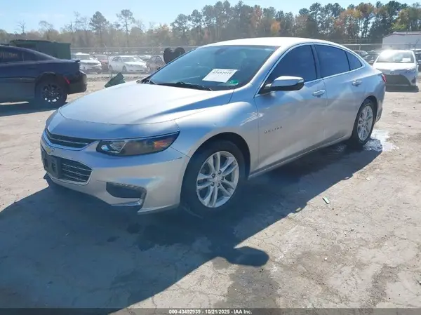 1G1ZE5ST2HF258440 2017 CHEVROLET MALIBU - Image 2