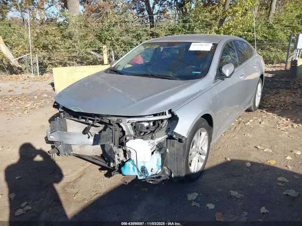1G1ZE5ST2HF275075 2017 CHEVROLET MALIBU - Image 2