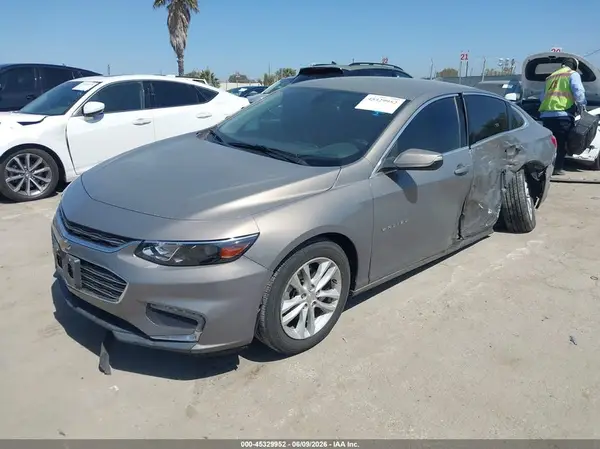 1G1ZE5ST2HF283919 2017 CHEVROLET MALIBU - Image 2