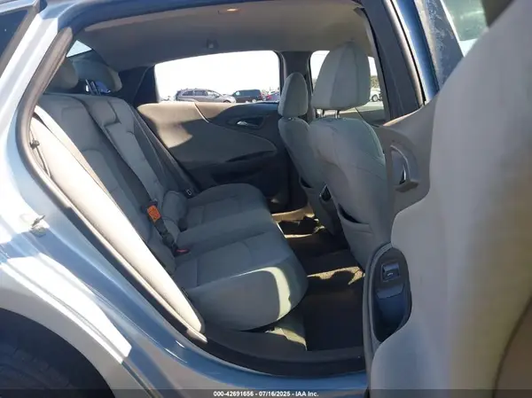 1G1ZE5ST2HF288683 2017 CHEVROLET MALIBU - Image 8