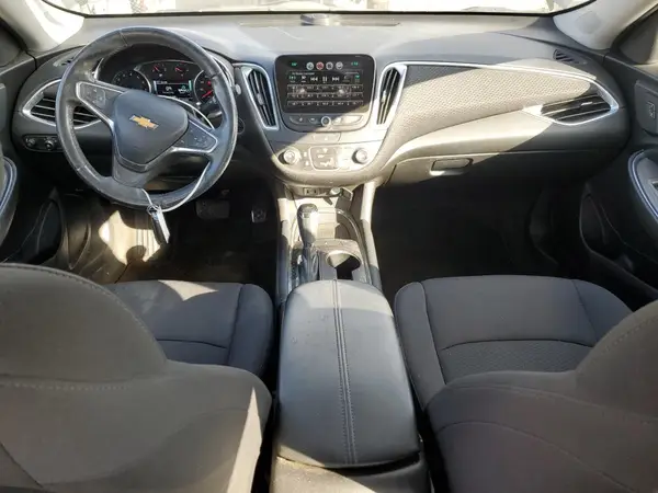 1G1ZE5ST2HF290062 2017 CHEVROLET MALIBU - Image 8