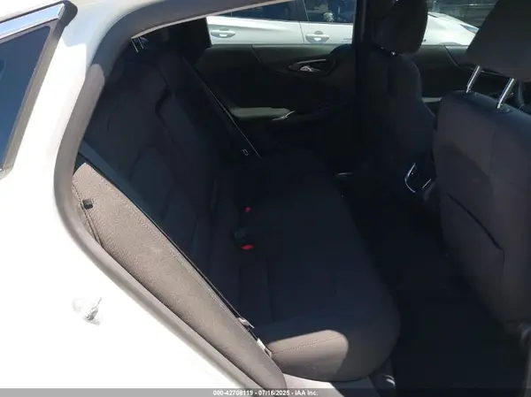 1G1ZE5ST2HF290532 2017 CHEVROLET MALIBU - Image 8