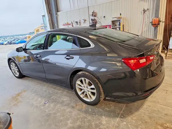 1G1ZE5ST3GF238051 2016 CHEVROLET MALIBU - Image 2