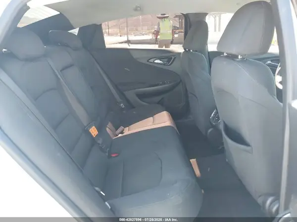 1G1ZE5ST3GF302752 2016 CHEVROLET MALIBU - Image 8