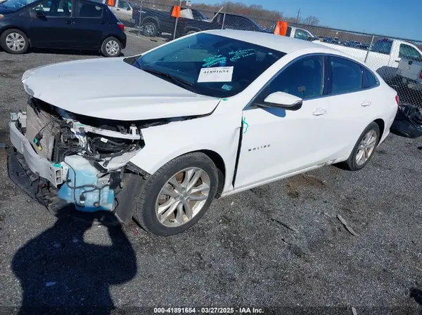 1G1ZE5ST3HF101225 2017 CHEVROLET MALIBU - Image 2