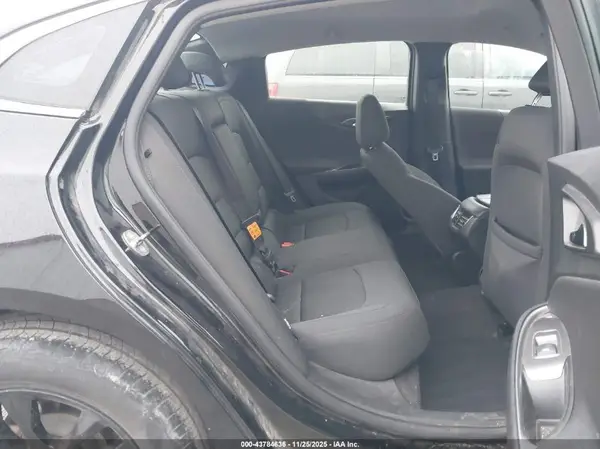 1G1ZE5ST3HF102505 2017 CHEVROLET MALIBU - Image 8