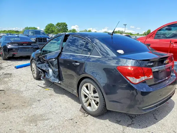 1G1ZE5ST3HF106828 2017 CHEVROLET MALIBU - Image 2