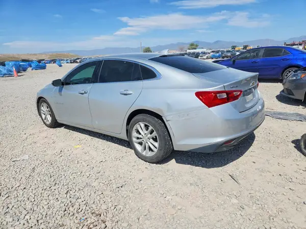 1G1ZE5ST3HF114945 2017 CHEVROLET MALIBU - Image 2