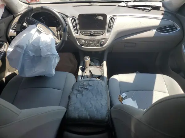 1G1ZE5ST3HF141806 2017 CHEVROLET MALIBU - Image 8