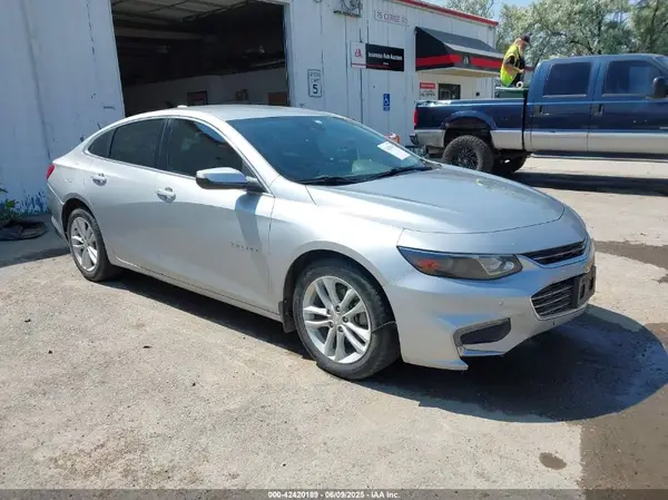 1G1ZE5ST3HF150912 2017 CHEVROLET MALIBU - Image 1