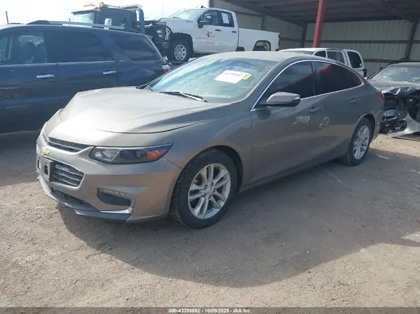 1G1ZE5ST3HF168732 2017 CHEVROLET MALIBU - Image 2