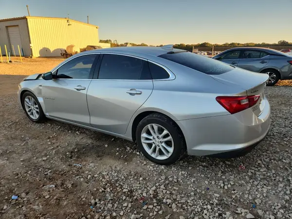 1G1ZE5ST3HF204077 2017 CHEVROLET MALIBU - Image 2