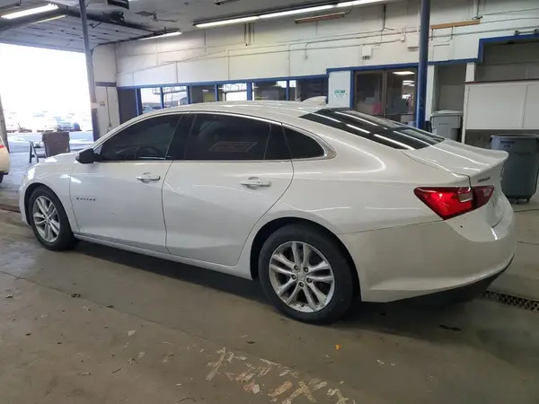 1G1ZE5ST3HF209375 2017 CHEVROLET MALIBU - Image 2