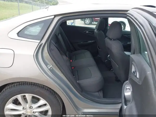 1G1ZE5ST3HF265770 2017 CHEVROLET MALIBU - Image 8