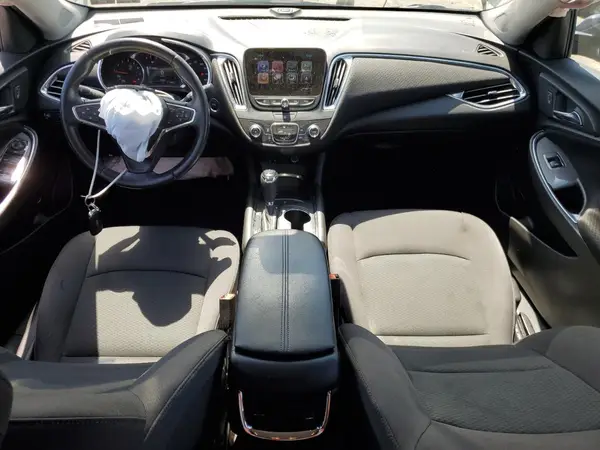 1G1ZE5ST3HF271715 2017 CHEVROLET MALIBU - Image 8