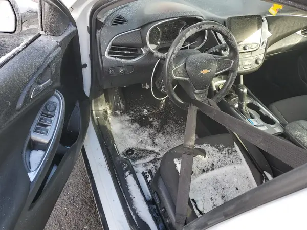 1G1ZE5ST3HF284061 2017 CHEVROLET MALIBU - Image 8