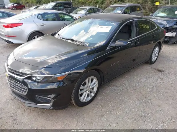 1G1ZE5ST3HF288448 2017 CHEVROLET MALIBU - Image 2