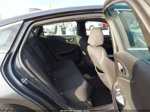 1G1ZE5ST4GF260401 2016 CHEVROLET MALIBU - Image 8