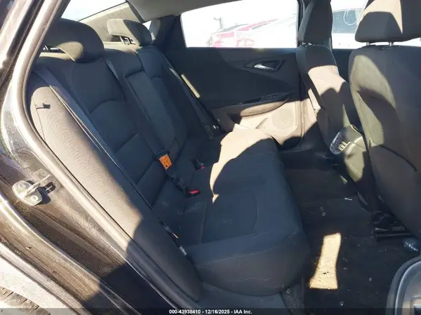 1G1ZE5ST4GF270264 2016 CHEVROLET MALIBU - Image 8