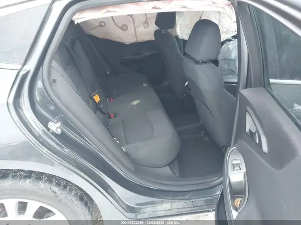 1G1ZE5ST4GF281460 2016 CHEVROLET MALIBU - Image 8