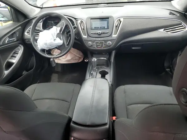 1G1ZE5ST4HF105106 2017 CHEVROLET MALIBU - Image 8