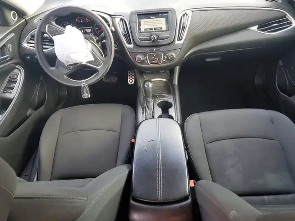 1G1ZE5ST4HF105543 2017 CHEVROLET MALIBU - Image 8