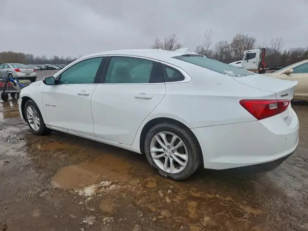 1G1ZE5ST4HF106014 2017 CHEVROLET MALIBU - Image 2