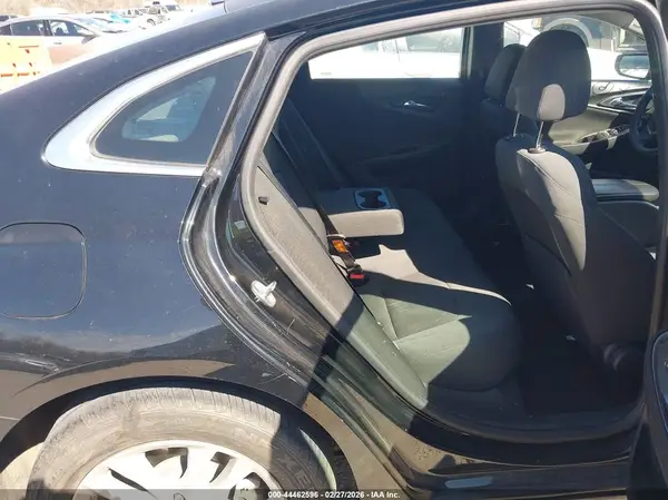 1G1ZE5ST4HF107020 2017 CHEVROLET MALIBU - Image 8