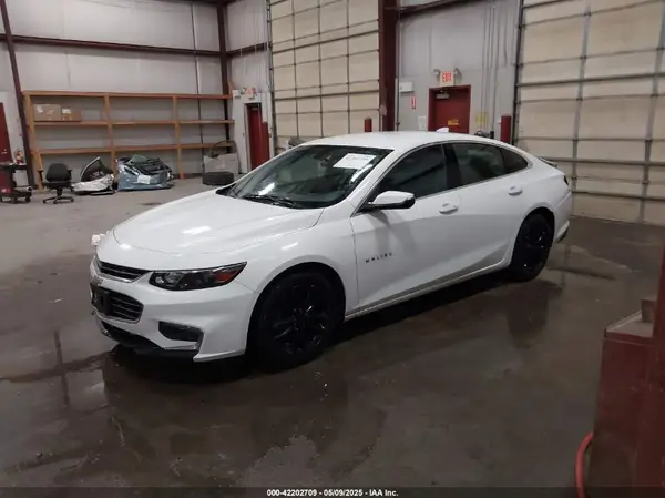 1G1ZE5ST4HF116347 2017 CHEVROLET MALIBU - Image 2