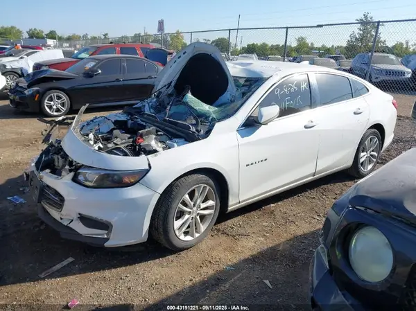 1G1ZE5ST4HF116428 2017 CHEVROLET MALIBU - Image 2