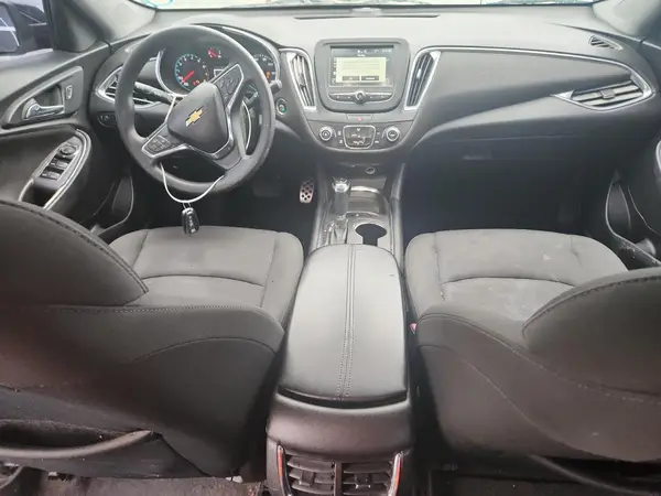 1G1ZE5ST4HF118020 2017 CHEVROLET MALIBU - Image 8